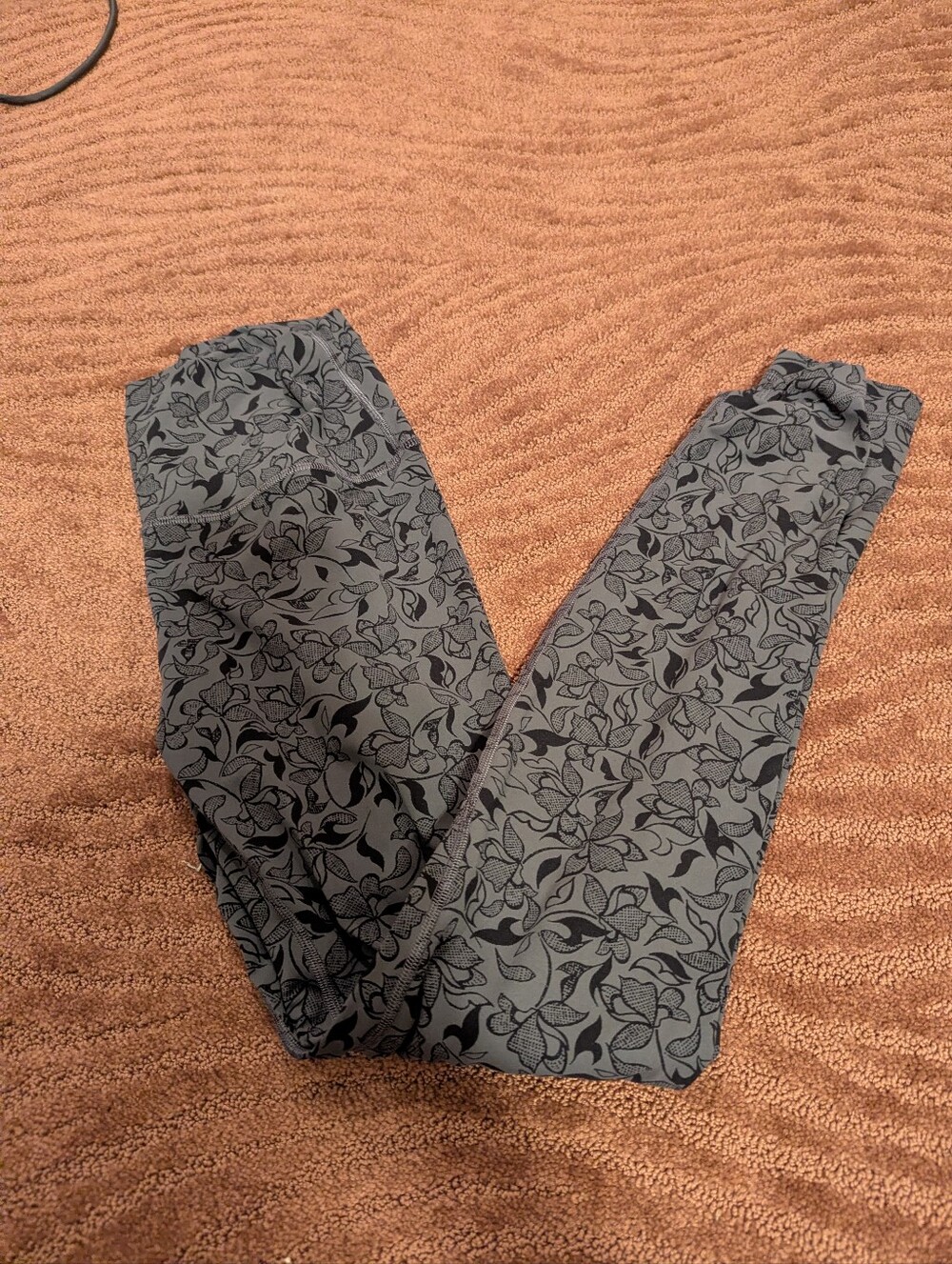 lululemon athletica Align High-Rise Leggings in Mini Filigree Lace (Black) 28"